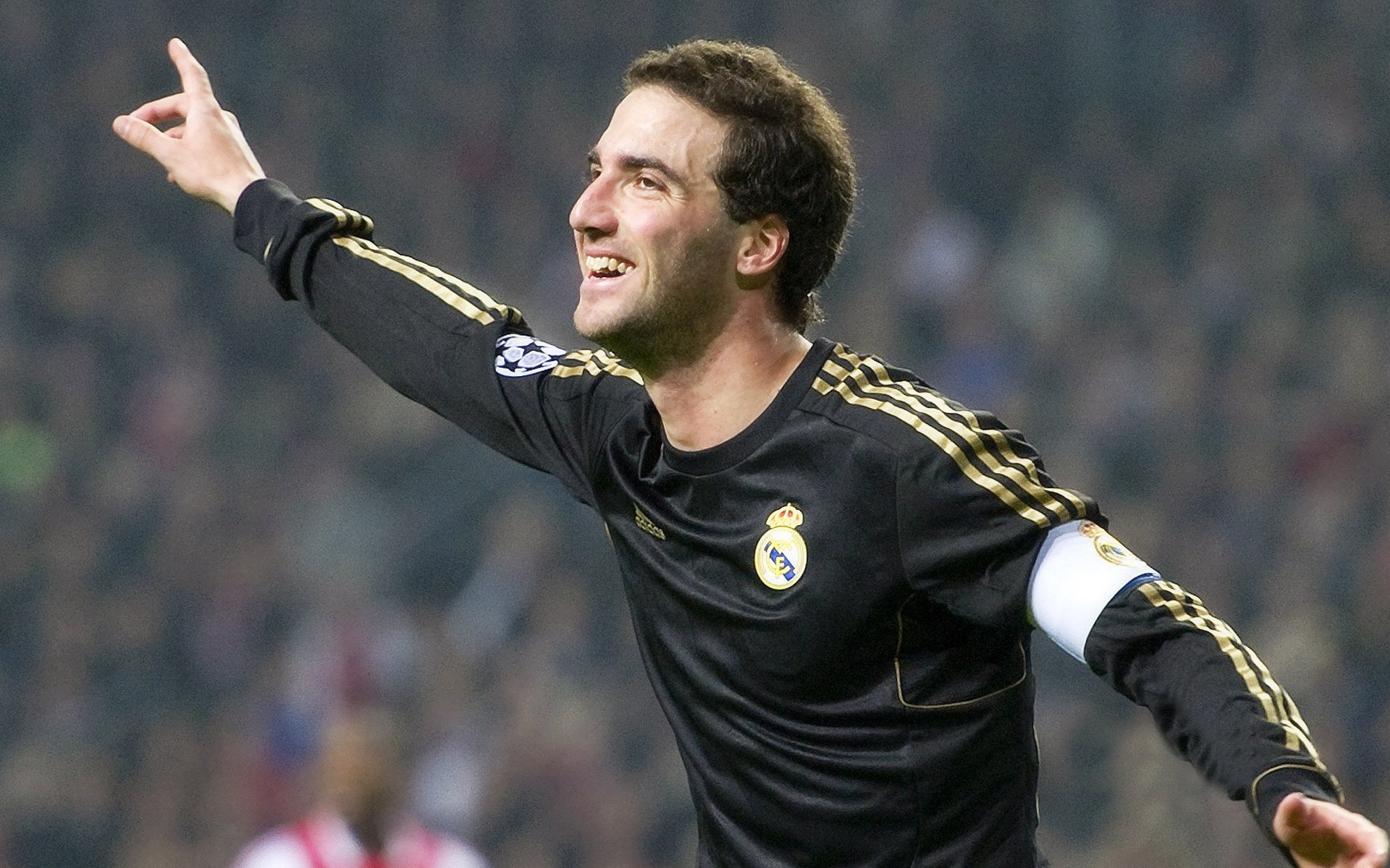 精彩回忆：赛场那些永难忘怀的瞬间你还记得吗？，赛场上有没有让你印象特别深刻的事情